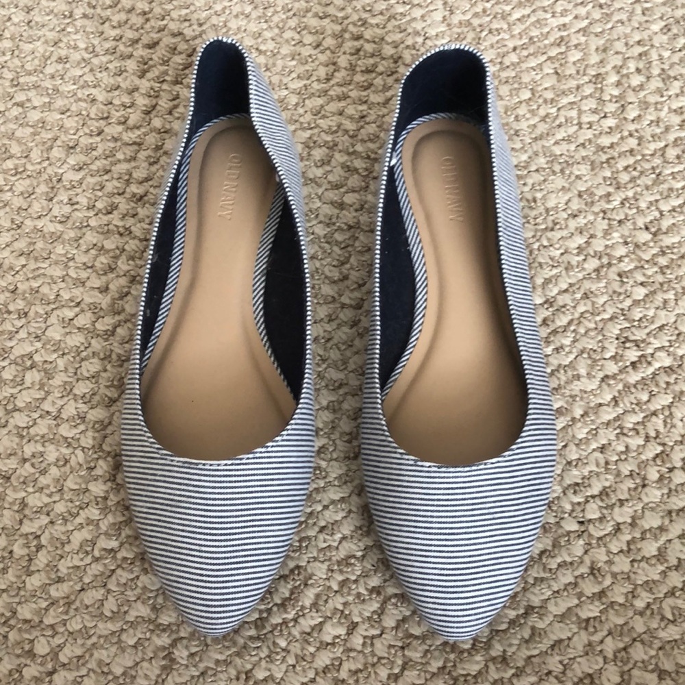 OLD NAVY FLATS